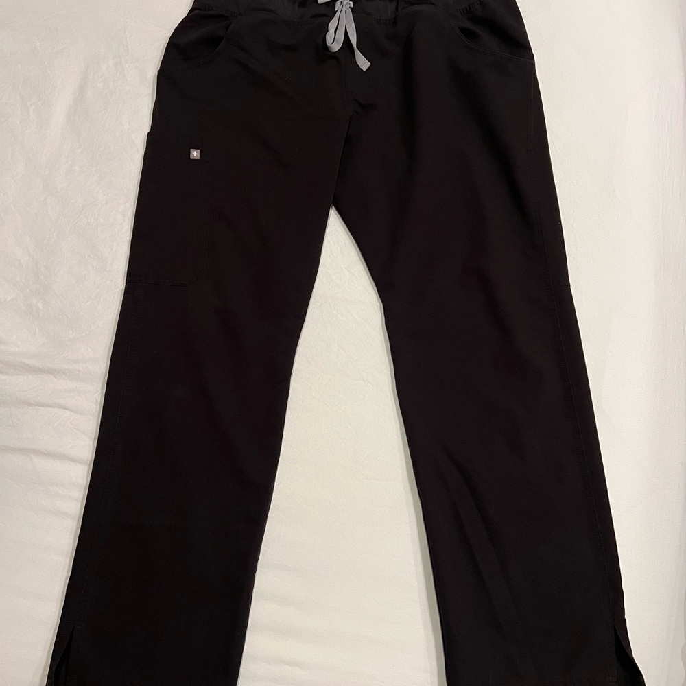 Figs Scrub Pants• Black